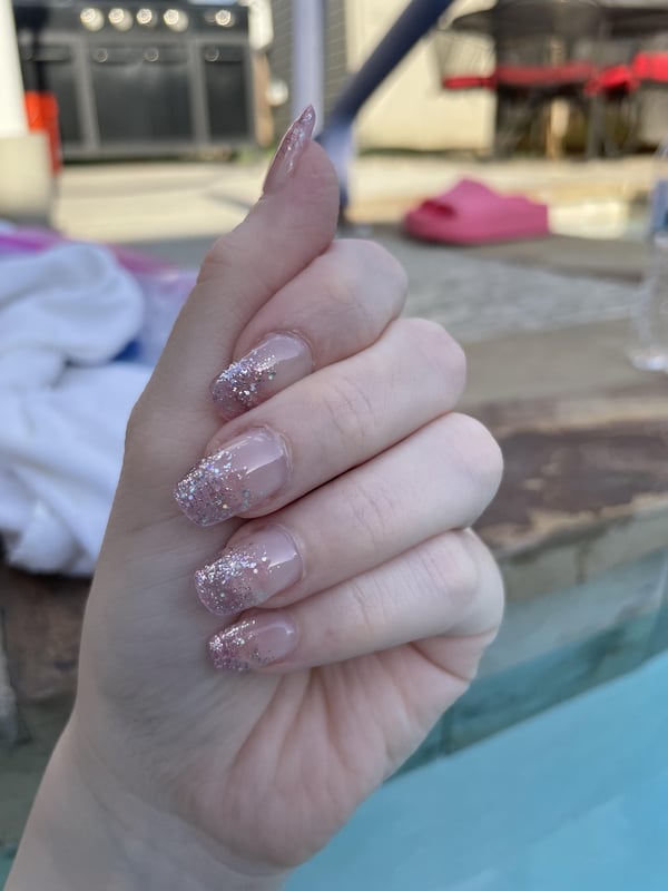 Picture by Maynaise88 saying 'Am I Wrong For Thinking The Nail Tech I Went To Used A Bootleg Ass Technique??'