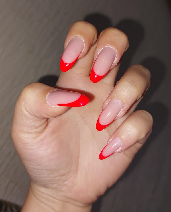 Picture by UsuallySus33 saying '💅 ...what Ya Think?🌹'