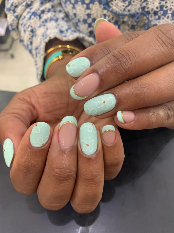 Picture by iPurelite saying 'My Summer Nails By My Nail Tech'