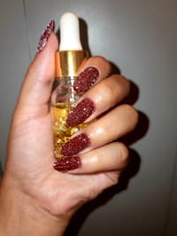 Sparkly Burgundy Oval Nails!