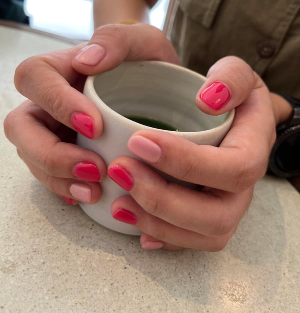 Picture by pinkitydrinkityyyyyy saying 'Barbie Inspired Nails'