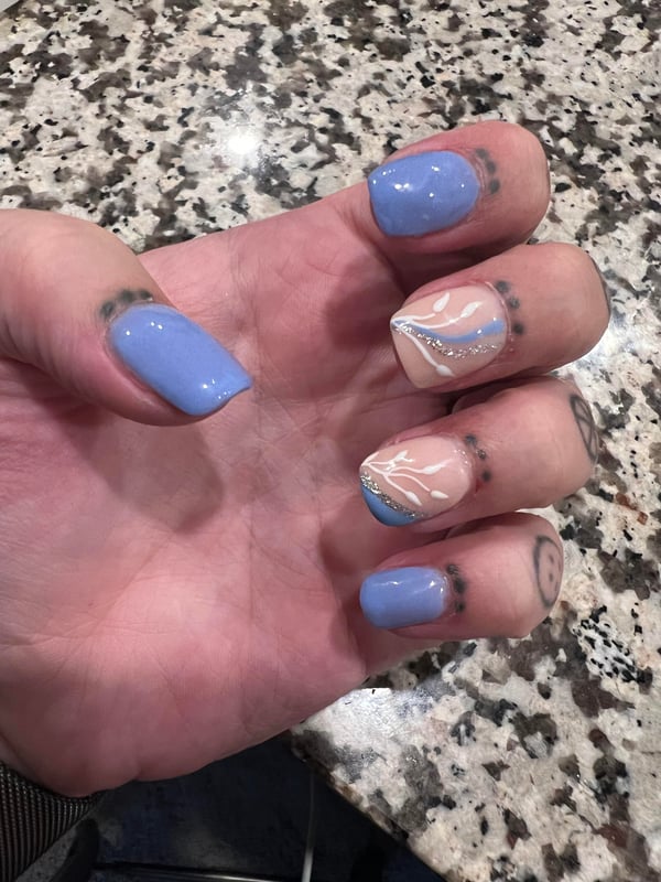 Picture by DoodleTheGreat24 saying 'Newest Set On Top Of My Natural Nails'