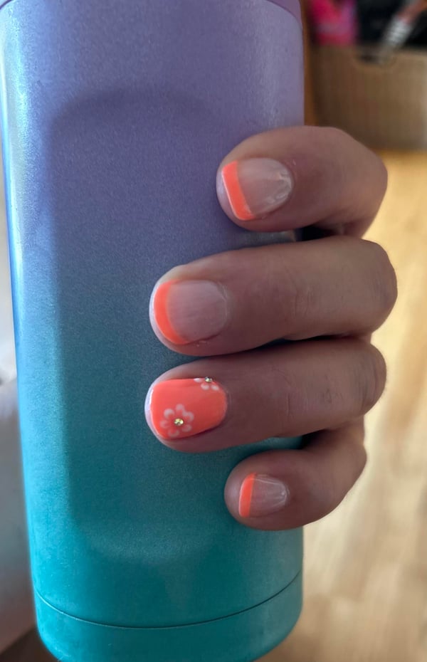 Picture by michlete saying 'Nails For Final Summer Lake Trip'