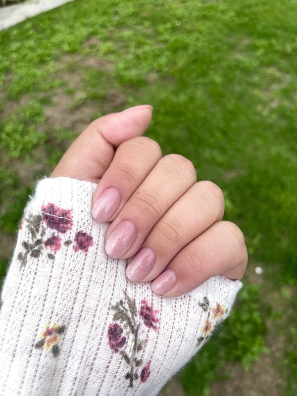 Picture by meisuu showing 'Did My Own Gel Nails For The First Time 🌸' number 2