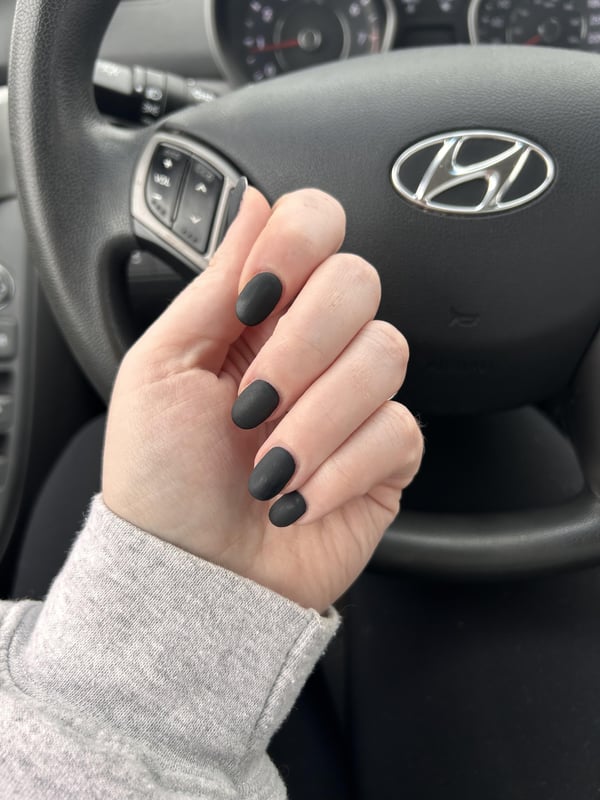 Picture by rbkforrestr saying 'Back In matte Black 🖤'