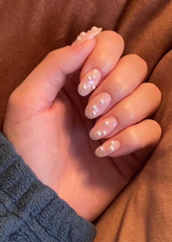 Picture by MyTomatoSoup saying 'New Nails'