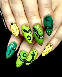 I’m A Snake! Loving The Green I Did For My Bestie!