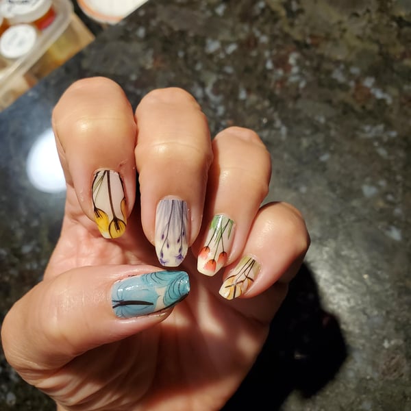 Picture by smilemedown saying 'Do Water Decals Make Natural Nails Soft?'