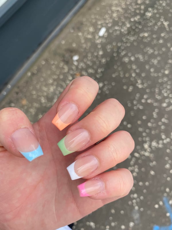 Picture by Different_Resort_166 saying 'Pastel French Tips'