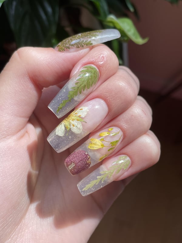 Picture by StrangeMango775 showing 'Encapsulated Flower And Fern Nails For My Birthday!' number 2