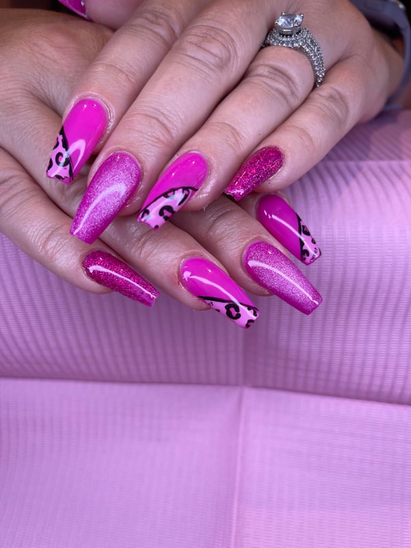 Picture by nailmama92397 saying 'Barbie Vibes For My Client!'