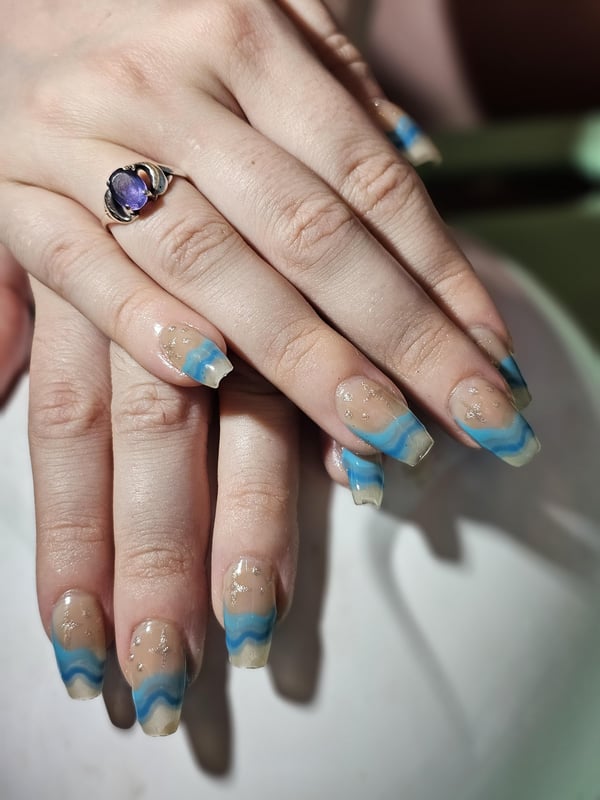 Picture by Julesmh83 saying 'Did My Friends Nails, What Do You Guys Think?'