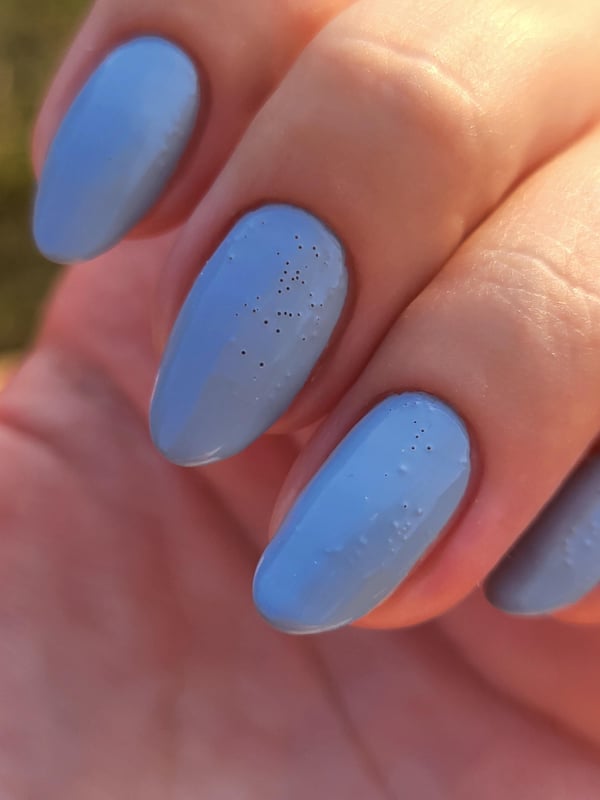 Picture by stressedatoms saying 'Air Bubbles In Nail Polish'