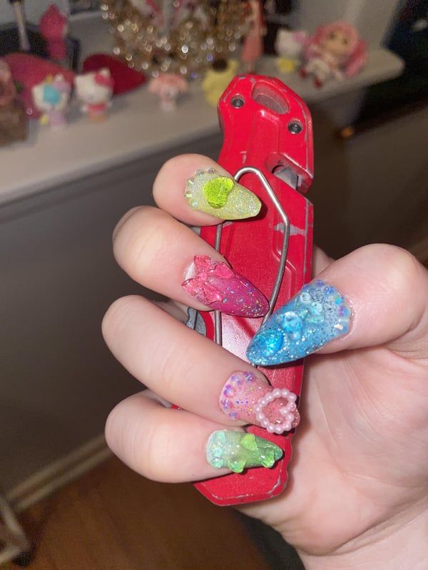 Picture by wowyfandoms showing 'I Know Some Ppl Think Nails Like This Are Tacky But I Literally Can’t Stop Myself From Going All Out' number 2