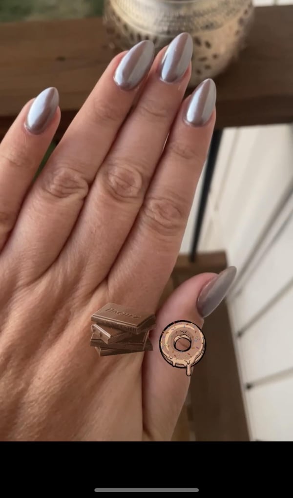 Picture by kcgirl1987 saying 'Chocolate Donut Chrome..chipped In 3 Hours?'