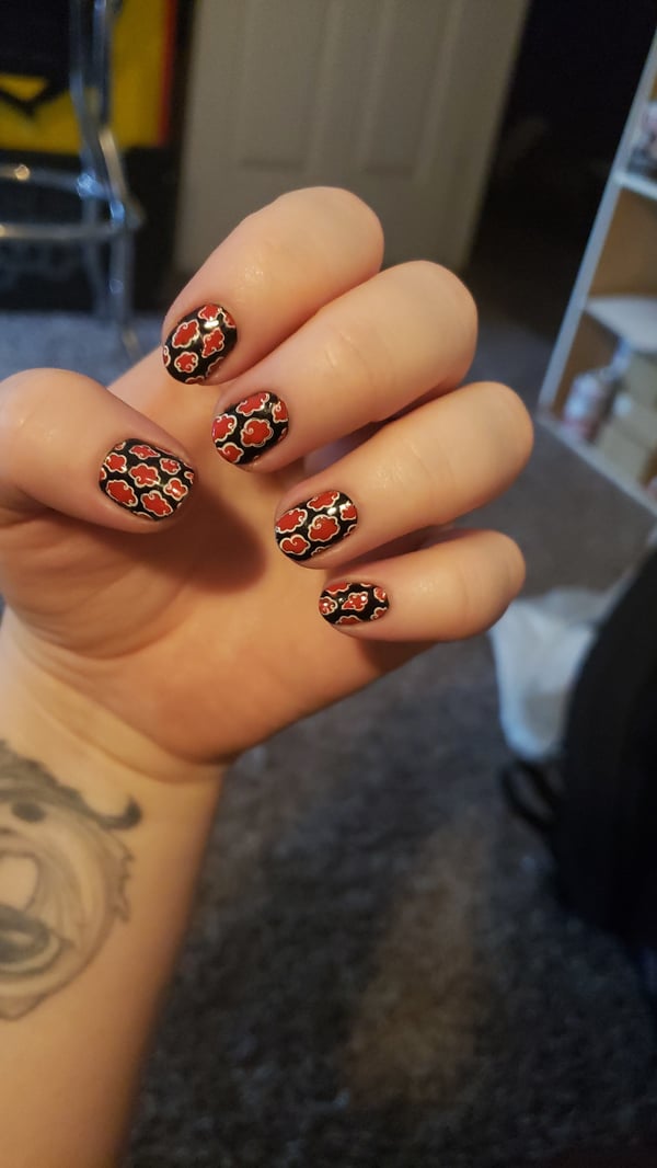 Picture by SuspiciousFox2213 saying 'Back At It Again With The Akatsuki Nails... I Feel Like They Look Cleaner This Time'