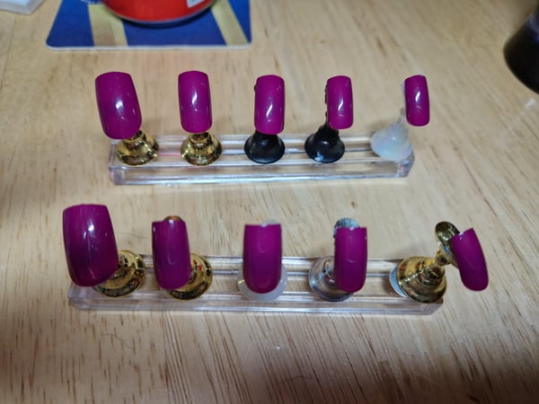 Picture by Jo_Doc2505 showing 'SOOO Tempted To Switch 2 Day Old Nails For This Set!' number 2